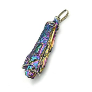 Кулон кианит титановый 16*52мм.