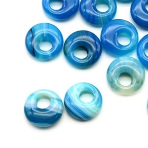 Бусина - бублик для швенз из агата тонированного цвет голубой 18*5,5-6мм, 1шт