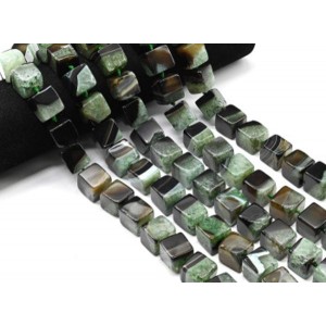 Бусины из агата тонированного кубик 15мм, цвет зеленый, 41см, 20 бусин