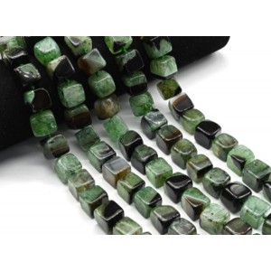 Бусины из агата тонированного кубик 13мм, цвет зеленый, 39см, 25 бусин