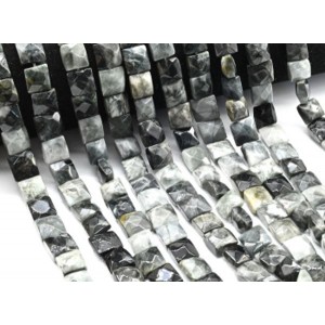 Бусины из кошачий глаз (нат.)а (кошачий глаз) квадрат с гранями 10*10мм, 39см, 40 бусин