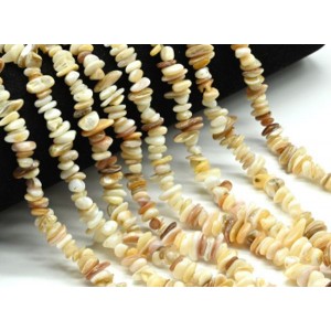 Бусины из перламутра галтовка 5*2мм цвет кремовый, 80см, 320 бусин Бусины из перламутра галтовка 5*2мм цвет кремовый, 80см, 320 бусин