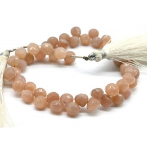 Бусины из беломорита огранка 5-6мм, 20см, 52 бусины, 18г Бусины из беломорита огранка 5-6мм, 20см, 52 бусины, 18г