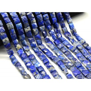 Бусины из лазурита квадрат с гранями 10*10мм, 38,5см, 40 бусин Бусины из лазурита квадрат с гранями 10*10мм, 38,5см, 40 бусин