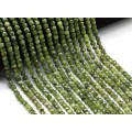Бусины из нефрита кубик гр.4мм, 39,5см, 93 бусины