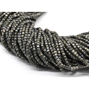 Бусины из пирита кубик гр.2,5мм, 39см, 180 бусин
