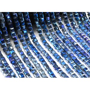 Бусины из циркона кубик гр.6*6мм цвет синий хамелеон, 40см, 70 бусин Бусины из циркона кубик гр.6*6мм цвет синий хамелеон, 40см, 70 бусин