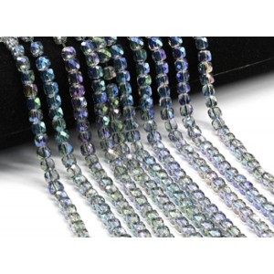 Бусины из циркона кубик гр.6*6мм цвет хамелеон, 41см, 65 бусин (иск.) Бусины из циркона кубик гр.6*6мм цвет хамелеон, 41см, 65 бусин (иск.)