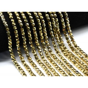 Бусины из циркона кубик гр.5*5мм цвет золотистый, 40см, 85 бусин (иск.)