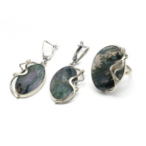 Кольцо и серьги из агата мохового