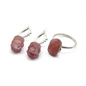 Кольцо и серьги из авантюрина