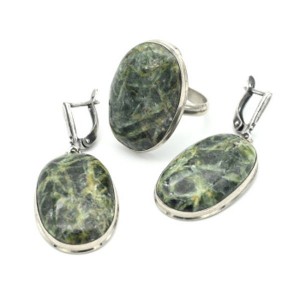 Кольцо и серьги лавсонит