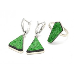 Кольцо и серьги с уваровитом