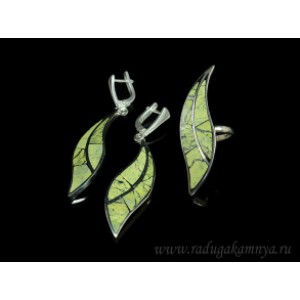 Кольцо и серьги с змеевиком "Листик" 12*43мм. Кольцо и серьги с змеевиком "Листик" 12*43мм.