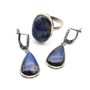 Кольцо и серьги из лабрадорита