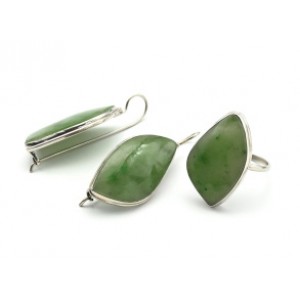Кольцо и серьги нефрит "Грация" Кольцо и серьги нефрит "Грация"