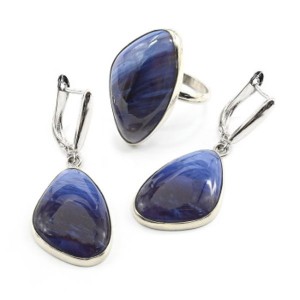 Кольцо и серьги тенгизит "Грация"