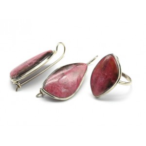 Кольцо и серьги с родонитом "Грация"