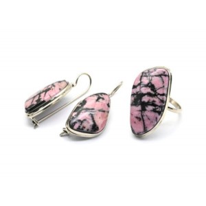 Кольцо и серьги родонит "Грация" Кольцо и серьги родонит "Грация"