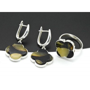 Комплект Клевер 18*18мм с янтарём мозаика в посеребрении цвет зеленый, 6,4г