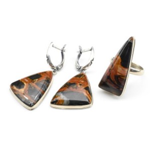 Кольцо и серьги с яшмой Пикассо