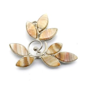 Брошь агат переливт 51*46мм.