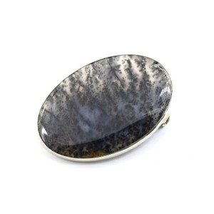 Брошь из агата мохового 48*33мм. Брошь из агата мохового 48*33мм.