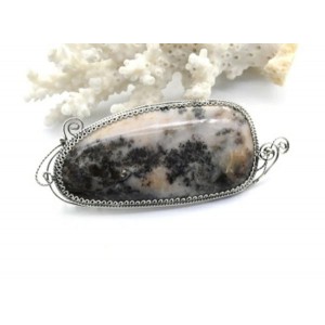 Брошь-кулон агат моховой 73*29мм. Брошь-кулон агат моховой 73*29мм.