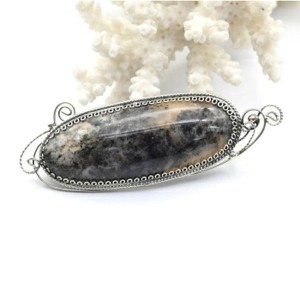 Брошь агат моховой 65*21мм.