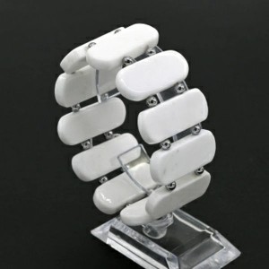 Браслет сегмент 34*13мм из агата белого (имитация)