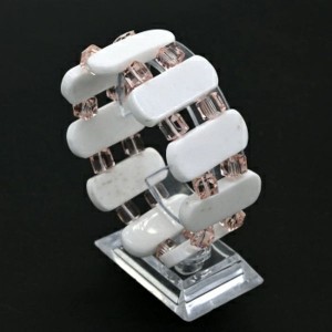 Браслет сегмент 34*13мм из агата белого (имитация)