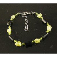 Браслет из гематита (цилиндры) и хризолита необработанного, с хрусталем, на застежке