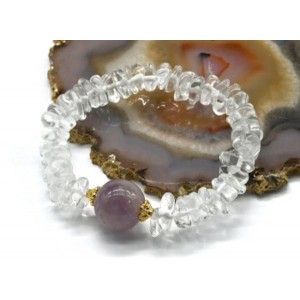 Браслет на резинке из крошки горного хрусталя с шариком из аметиста, 15см (иск.)