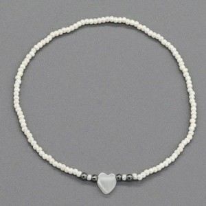 Браслет из бисера с перламутровой вставкой Сердце (иск.)