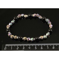 Браслет из жемчуга черного (иск.), шарик 8мм, и лавы, шарик 6мм огранка, цвет радужный (тонир.) на резинке