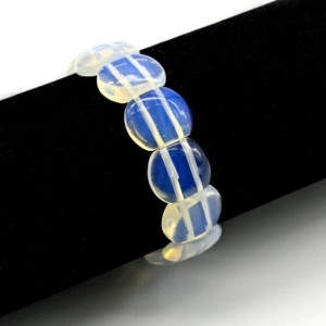 Браслет из лунного камня овал 17*14мм (иск.)