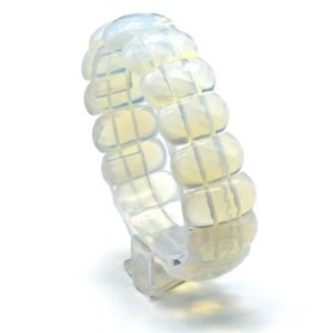 Браслет граненый 25*13мм из лунного камня (иск.)