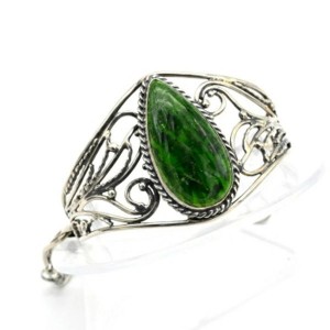 Браслет хромдиопсид "Капля", 17,5см Браслет хромдиопсид "Капля", 17,5см