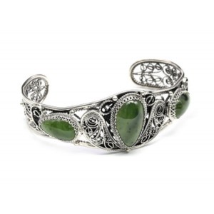 Браслет с нефритом, 20 см