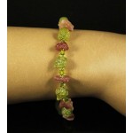 Браслет из турмалина розового и хризолита необработанных, с хрусталем, на застежке