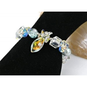 Браслет с цирконом "Лепесток" шарик 10мм цвет голубой, 17см (иск.)