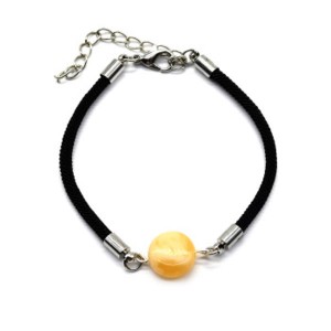 Браслет на шнурке с янтарем круг 12мм цвет молочный, серебристый, 18см (иск.)