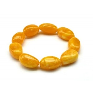 Браслет крупный из янтаря галтовка 15*25мм цвет карамельный, 19см (иск.)