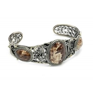 Браслет из яшмы уральской, 22,5 см. Браслет из яшмы уральской, 22,5 см.