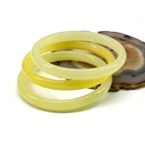 Браслет кольцо на руку из муранского стекла ширина 8мм цвет лимонный (иск.)