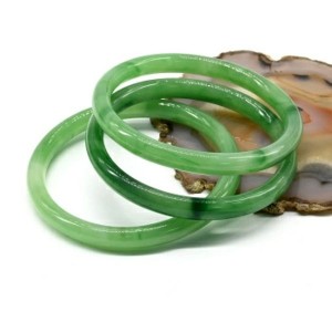 Браслет круглый из муранского стекла ширина 8мм цвет зеленый (иск.)