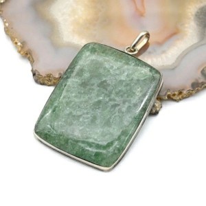 Кулон авантюрин зеленый "Прямоугольник" 35*44мм.