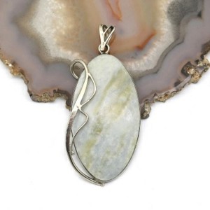 Кулон с виоланом 29*53мм.