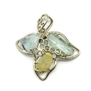 Кулон аквамарин с гелиодором 42*35мм. Кулон аквамарин с гелиодором 42*35мм.