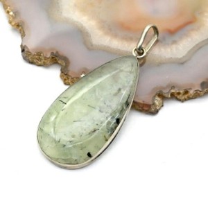 Кулон пренит 23*42мм Кулон пренит 23*42мм